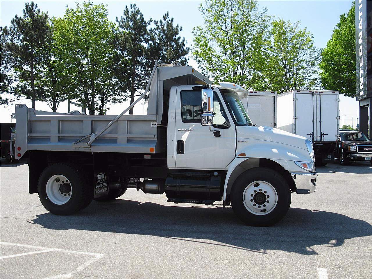 2009 INTERNATIONAL 4300