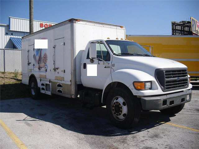 2000 Ford F650
