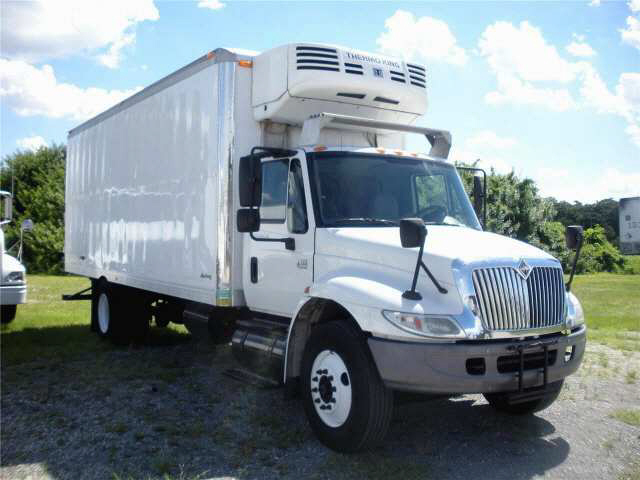 2004 International 4300