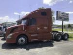 Used 2007 Volvo 670 for Sale