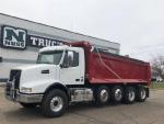 New 2019 Volvo VHD64B300 for Sale