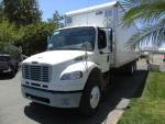 2015 Freightliner M2-106 26' TAND