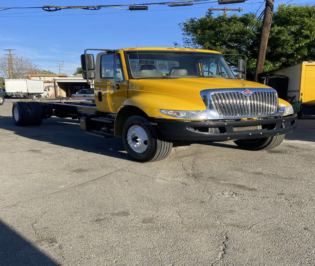 2019 International 4300 C+C