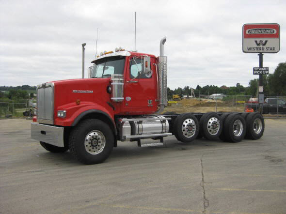 2016 Western Star 4900SF - Truck Country