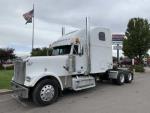 Used 2000 Freightliner Classic XL for Sale